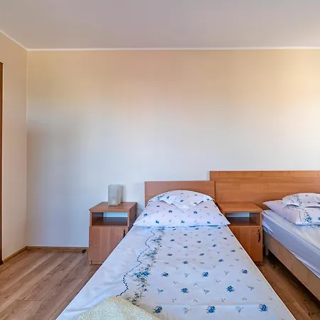 Rum i privatbostad Miko *